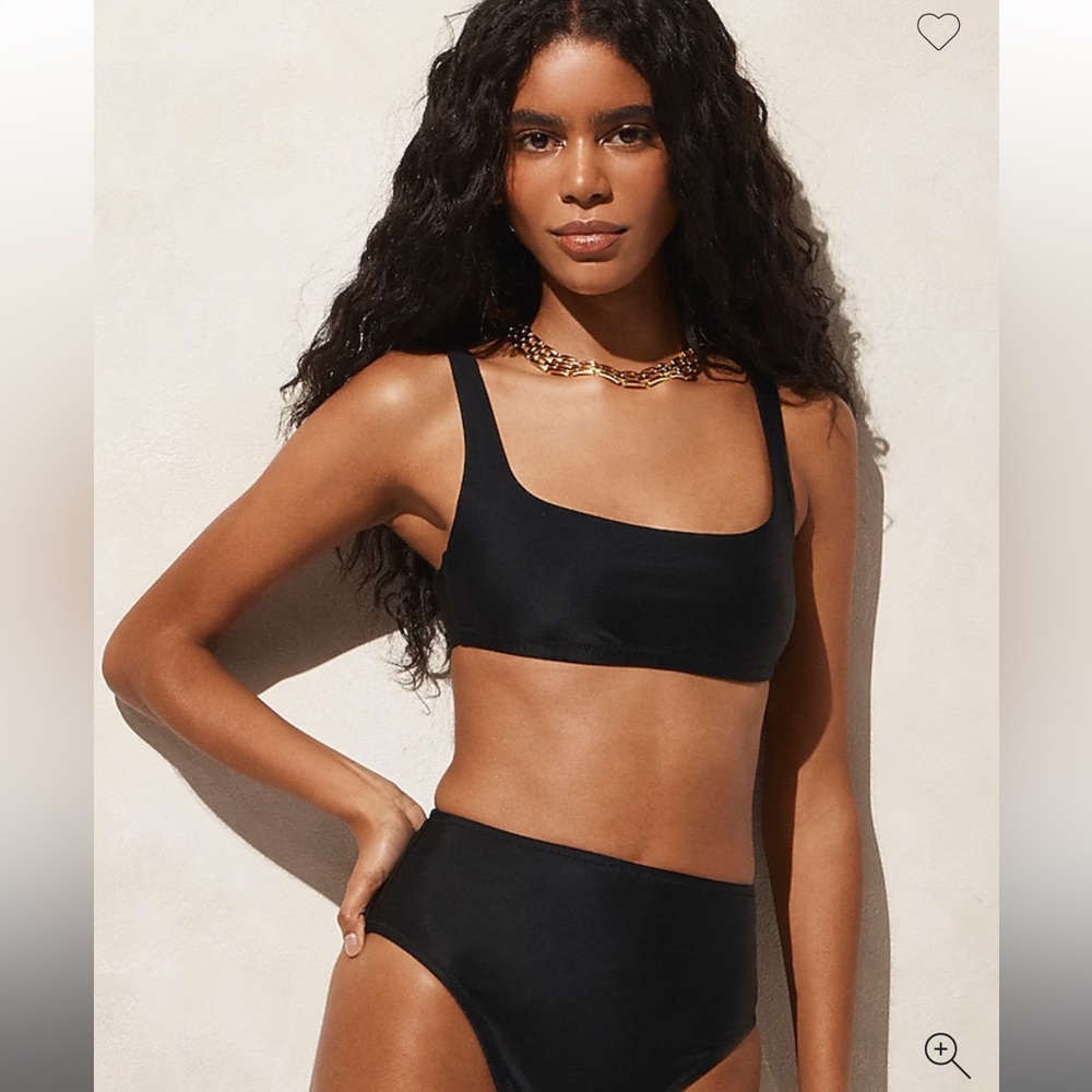 NWOT Stylish Black Bikini Top